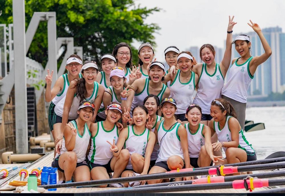 HKU rowing crew group photo
